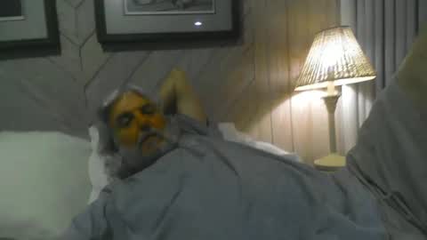 chuck354139 online show from December 25, 5:37 am