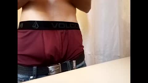 Snapshot of ciestep8216 chatting on October 27, 7:38 pm ciestep8216 online show from October 27, 7:38 pm