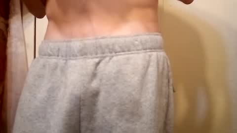 Snapshot of ciestep8216 chatting on January 5, 4:47 am ciestep8216 online show from January 5, 4:47 am