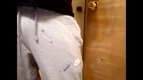 Snapshot of ciestep8216 chatting on December 13, 4:11 am ciestep8216 online show from December 13, 4:11 am