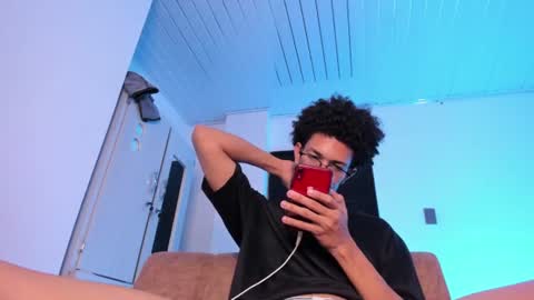 cj_davis1 online show from June 14, 2:24 am
