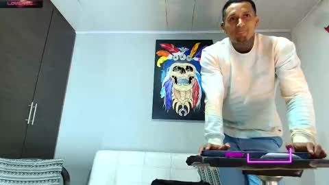 Snapshot of clark__ken chatting on February 15, 1:05 pm Juanpaindependent model online show from February 15, 1:05 pm