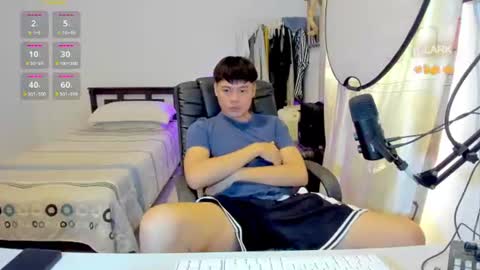 Clark online show from July 15, 1:34 am