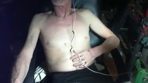 claudeg2523 online show from February 19, 2:52 am