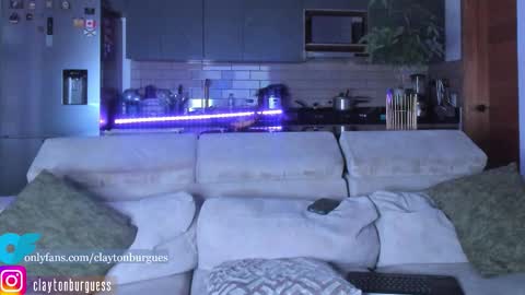 claytonburgues online show from October 12, 4:28 am