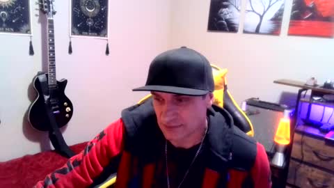 Snapshot of clintwood12 chatting on January 27, 3:37 am chad online show from January 27, 3:37 am