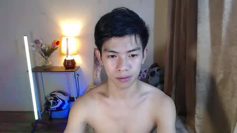 clyde_twinkx online show from February 2, 10:03 am