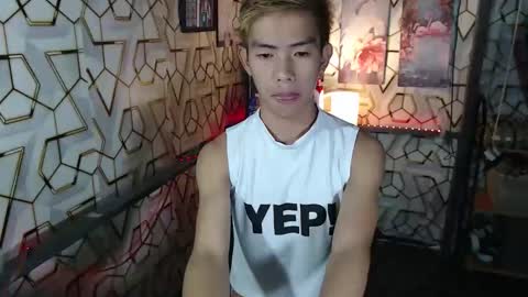 Snapshot of clyde_twinkx chatting on October 30, 1:08 am clyde_twinkx online show from October 30, 1:08 am