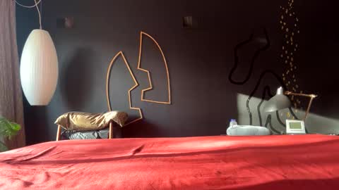 clydeninethousand online show from November 22, 8:08 pm