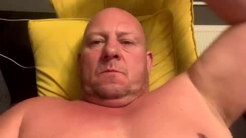 col4nows online show from October 1, 10:03 pm