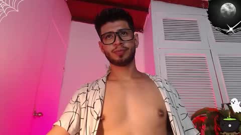 Snapshot of colby_smit chatting on October 22, 8:11 pm Colby online show from October 22, 8:11 pm