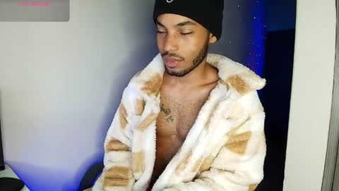 IG  online show from February 3, 8:19 am