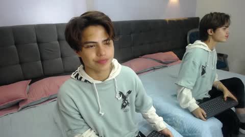 Snapshot of collinstone chatting on January 13, 8:37 pm collinstone online show from January 13, 8:37 pm