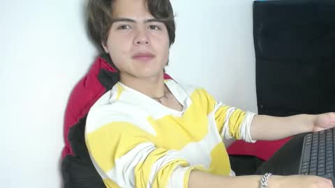 Snapshot of collinstone chatting on February 11, 7:27 pm collinstone online show from February 11, 7:27 pm