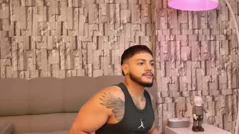 Jhoan online show from September 19, 5:19 am