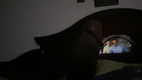 Snapshot of cometemipito chatting on February 24, 5:21 am Chris online show from February 24, 5:21 am