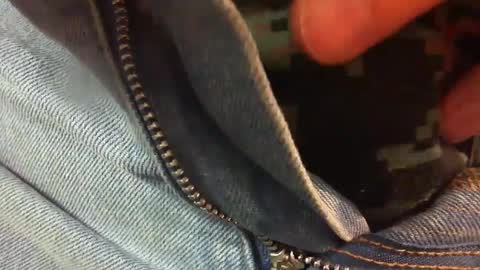 Snapshot of comox1961 chatting on February 24, 2:19 am comox online show from February 24, 2:19 am