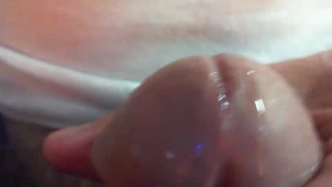 Snapshot of comox1961 chatting on December 28, 12:15 am comox online show from December 28, 12:15 am