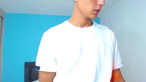 Connor online show from January 11, 8:32 pm