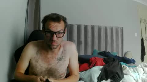 cookiecandyx online show from April 29, 12:10 pm