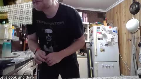 Cookie - I do cooking streams occasionally. Next stream  online show from September 15, 9:16 pm