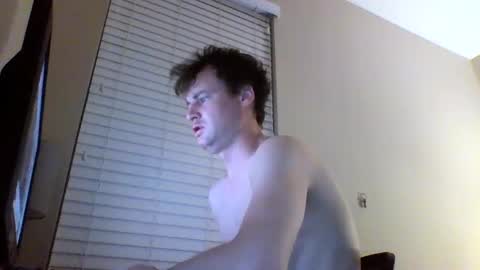 cooldude122222 online show from February 20, 10:16 am