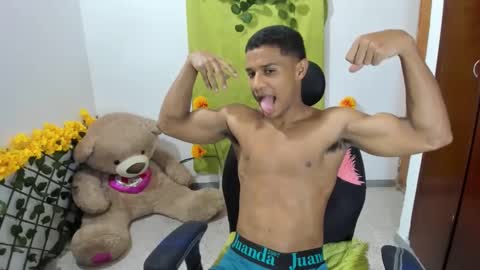 Ethan  online show from December 9, 11:41 pm