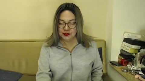 Snapshot of crazychika chatting on December 13, 7:10 pm Kelly   online show from December 13, 7:10 pm