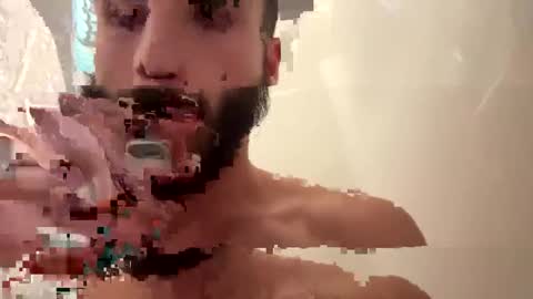 Snapshot of crazydill28 chatting on September 25, 9:24 pm crazydill28 online show from September 25, 9:24 pm