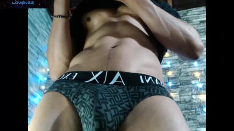 Snapshot of cris_angel01 chatting on October 14, 6:31 am Cris online show from October 14, 6:31 am