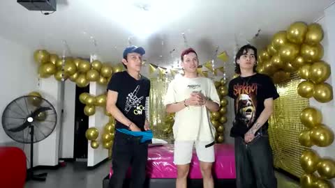 crismens online show from December 23, 3:07 am