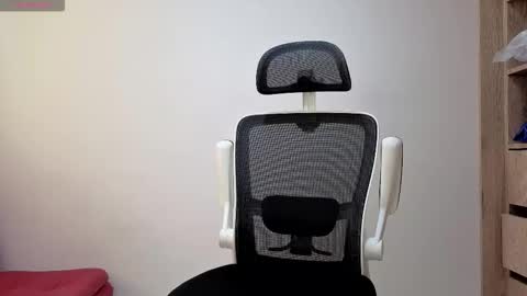 cristopher23  online show from October 9, 2:11 pm