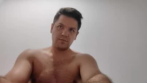 Snapshot of cristopher3042 chatting on October 23, 12:36 am cristopher3042 online show from October 23, 12:36 am