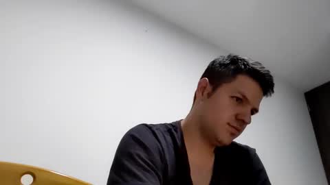 Snapshot of cristopher3042 chatting on January 10, 5:05 am cristopher3042 online show from January 10, 5:05 am