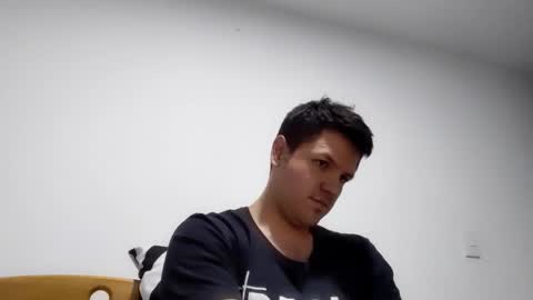 Snapshot of cristopher3042 chatting on January 28, 2:11 am cristopher3042 online show from January 28, 2:11 am