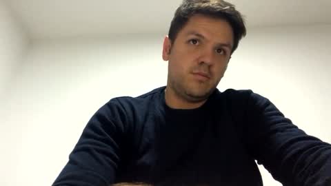 Snapshot of cristopher3042 chatting on December 10, 3:30 am cristopher3042 online show from December 10, 3:30 am