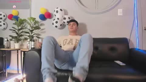 Cristopher online show from July 1, 1:01 pm