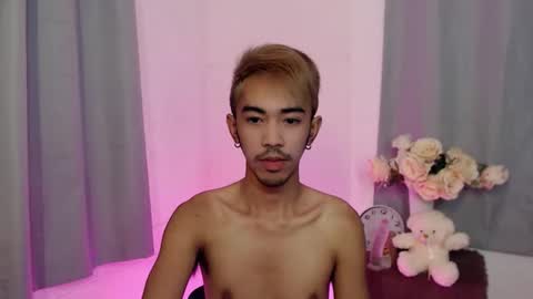 crocodale online show from October 28, 2:52 pm