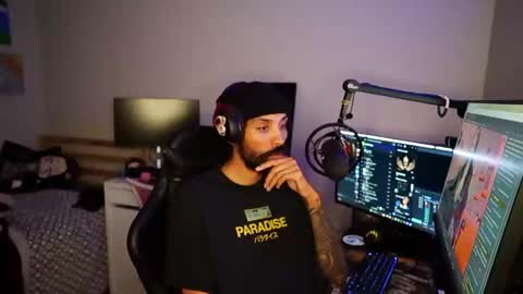 croxfoxden online show from April 4, 7:27 am