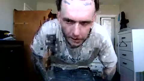 cruz815 online show from April 4, 8:50 pm