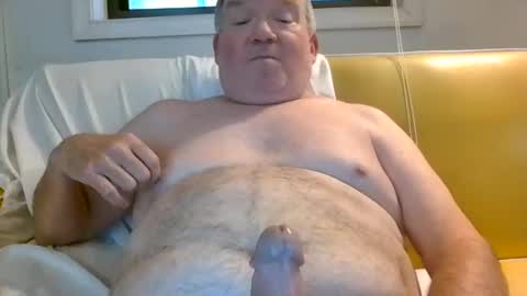 Snapshot of cubeddie chatting on September 29, 2:57 pm cubeddie online show from September 29, 2:57 pm