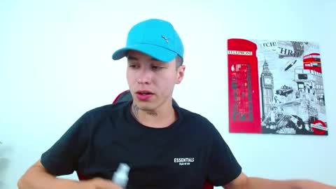 cumandres online show from February 14, 6:25 pm