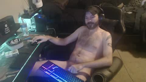 cumslinger2003 online show from December 7, 5:37 am