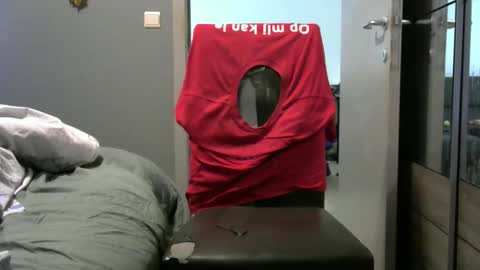 curlyfurly online show from December 14, 11:39 am