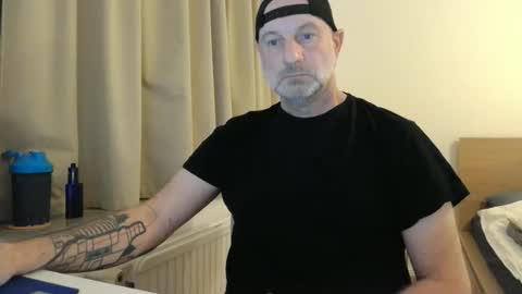 Curman85 online show from October 3, 10:37 pm