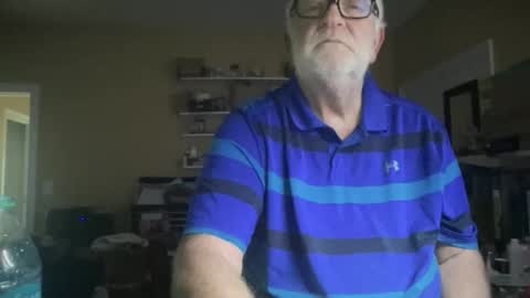 Snapshot of curo69 chatting on October 15, 6:04 pm ALAN online show from October 15, 6:04 pm