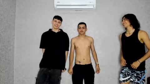 Snapshot of cute_boys18 chatting on March 12, 6:33 pm ARTURO-18  MATIAS-18  NIKOLAY-19  HADES-18  GABO-19 online show from March 12, 6:33 pm