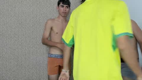Snapshot of cute_boys18 chatting on December 31, 12:43 am ARTURO-18  MATIAS-18  NIKOLAY-19  HADES-18  GABO-19 online show from December 31, 12:43 am