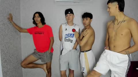 Snapshot of cute_boys18 chatting on December 30, 2:40 pm ARTURO-18  MATIAS-18  NIKOLAY-19  HADES-18  GABO-19 online show from December 30, 2:40 pm