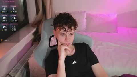 Thomas -  online show from July 21, 7:27 pm